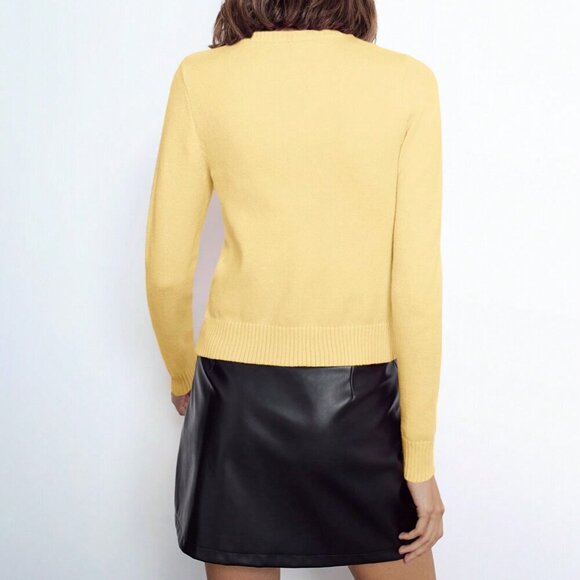 Yellow Casual Women's Round Neck Front Button Long Sleeve Sweater Top - Picture 5 of 7